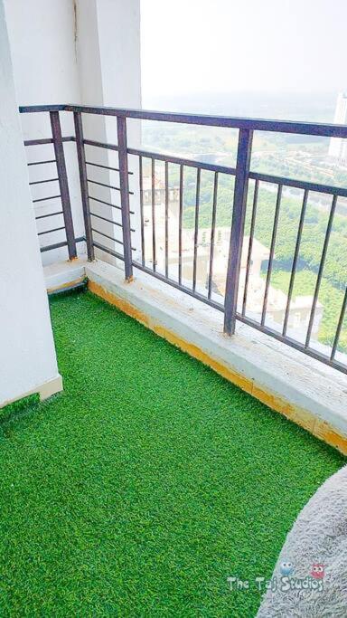 Top Luxury & Couple Friendly Stay Gp By Taj Suites & Studios #New Year Party & Stay Noida Extérieur photo
